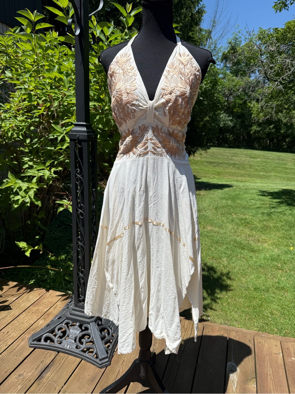 Ivory Halter Midi Dress with Blush Embroidered Bodice size S pre-owned with gift